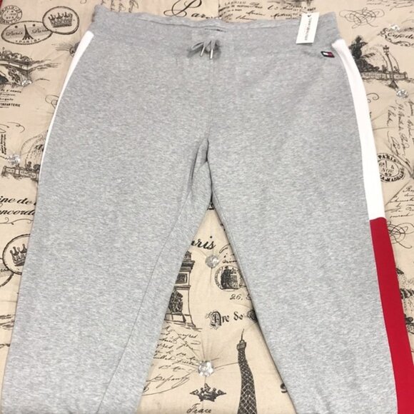 Tommy Hilfiger Varsity Panel Sweatpants - Picture 3 of 4